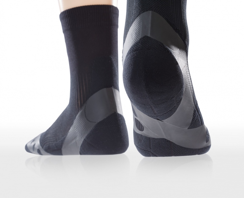 CEP Pronation Control Compression Short Sock Black forrunnersbyrunners